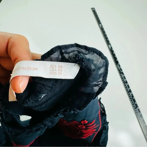 Zara Embroidered Dress Floral Ruffle Trim Black Red‎ Short Sleeve Size XS - Picture 9 of 10